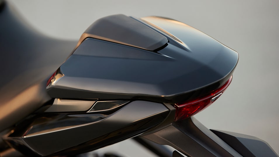 Daytona 660 Accessories | For the Ride